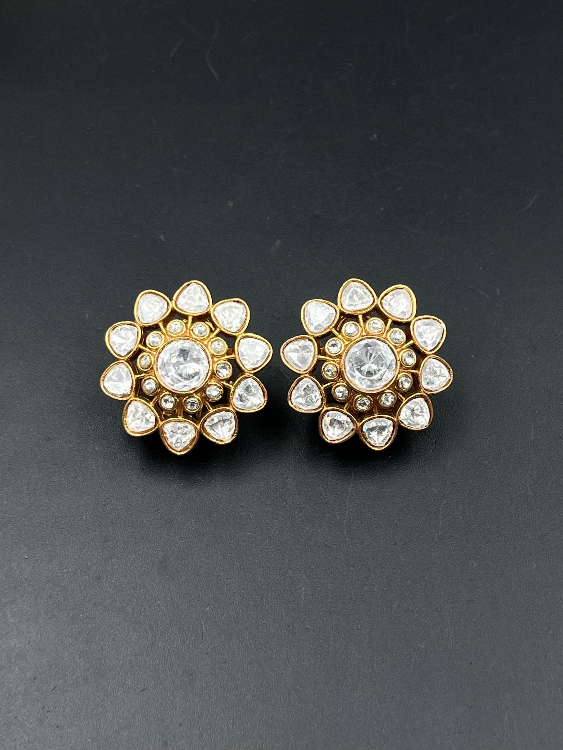DIYANG EARRING