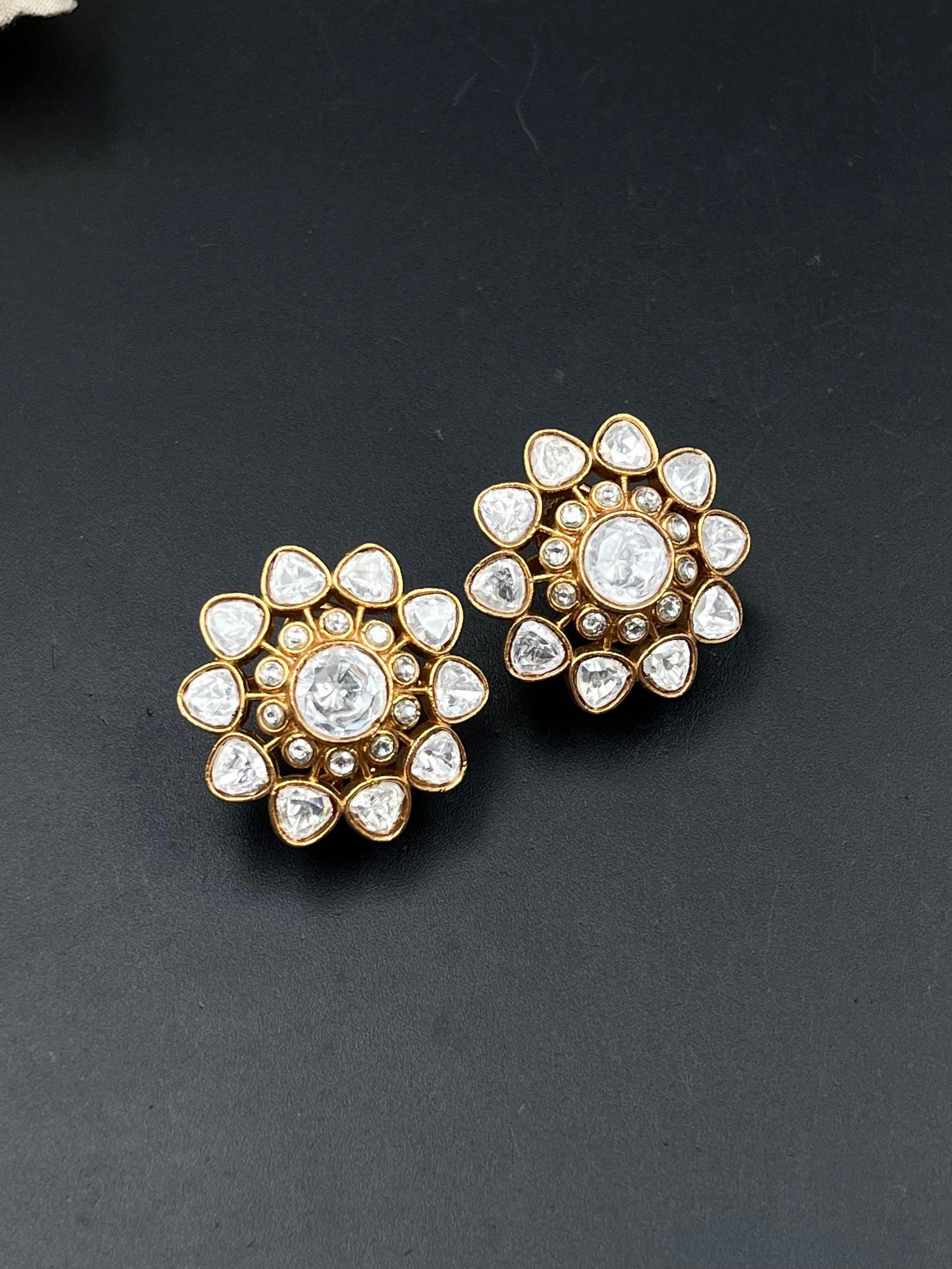 DIYANG EARRING