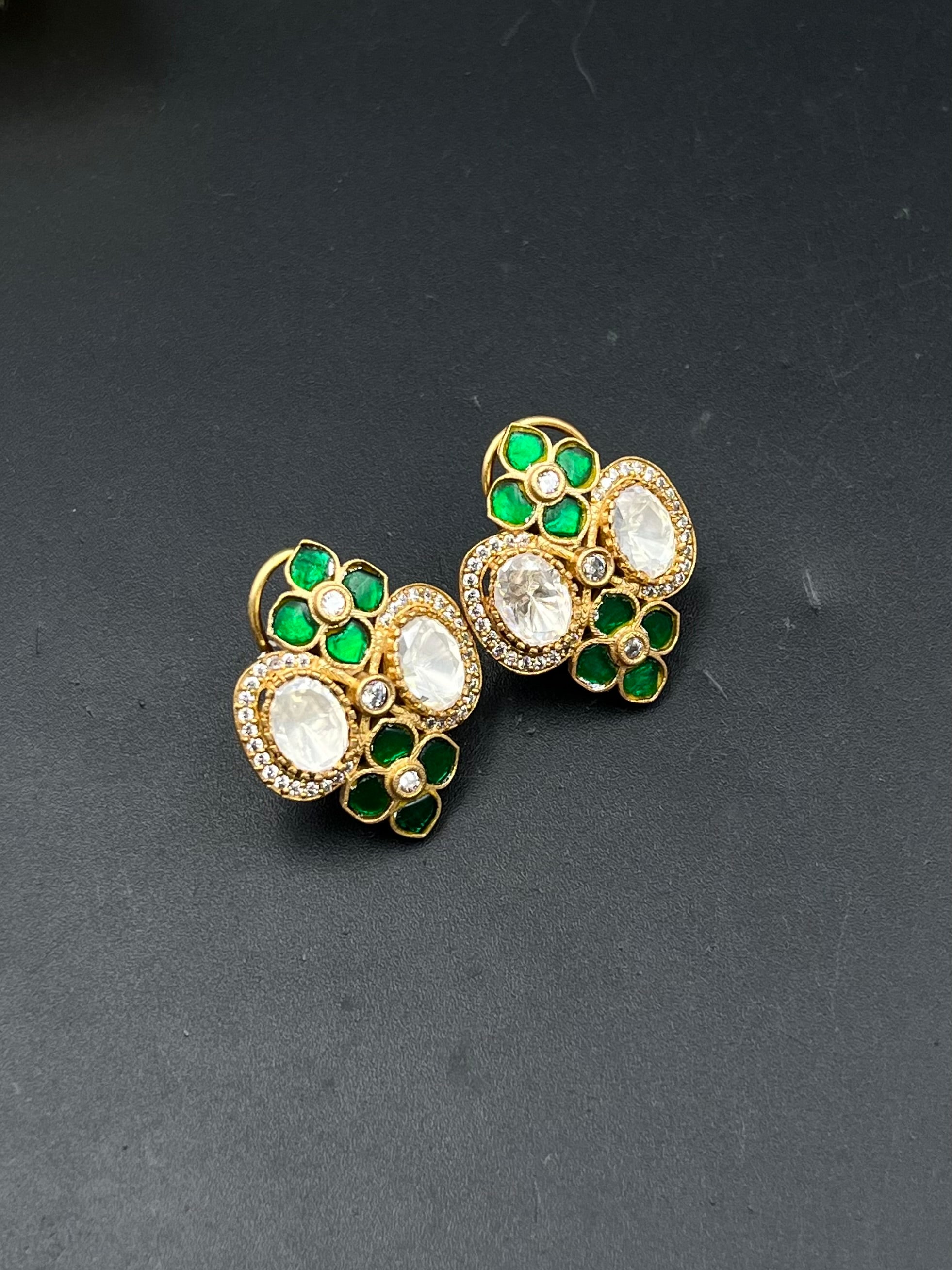 JAYA EARRING