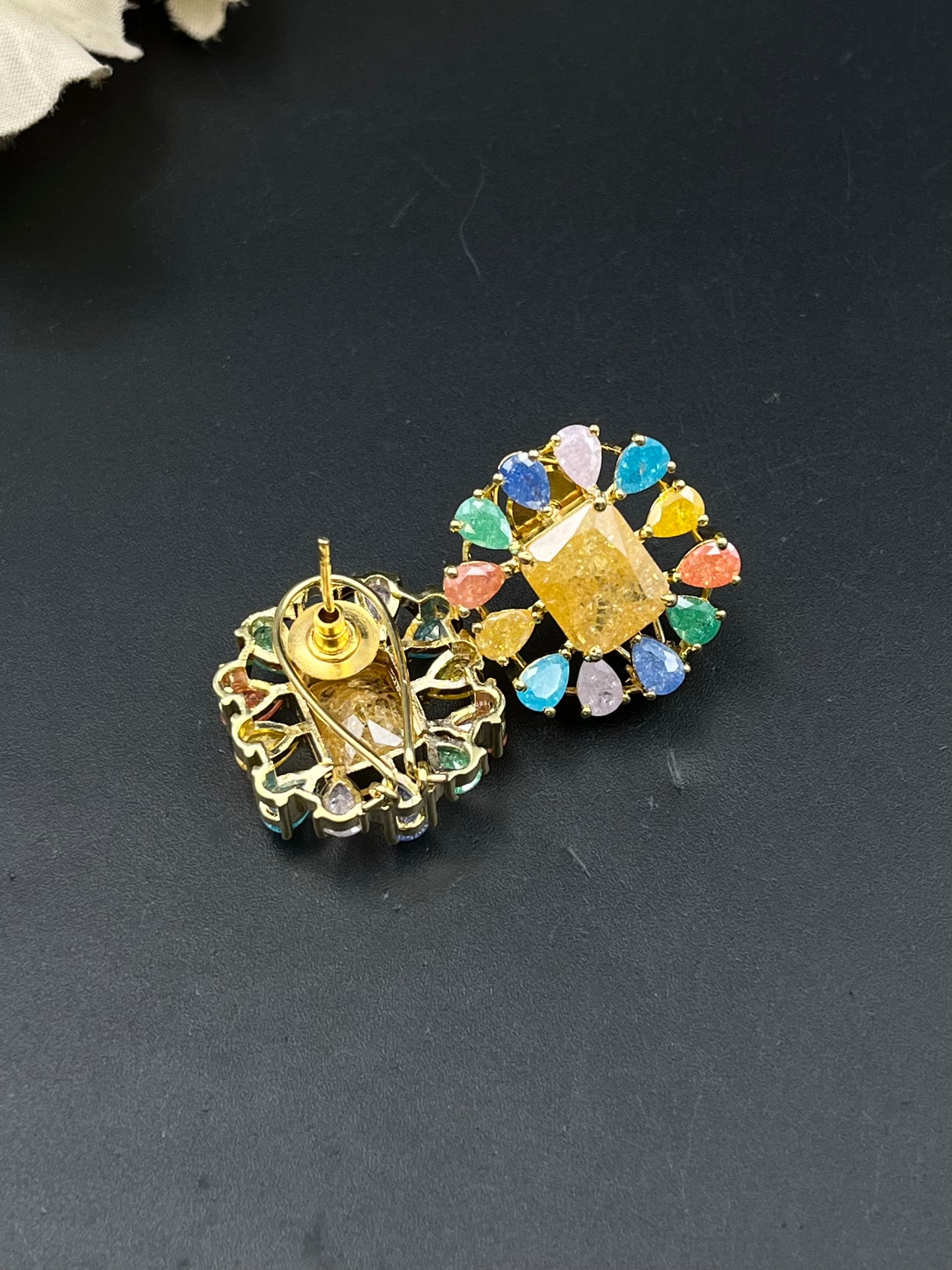 DIKSHU EARRING