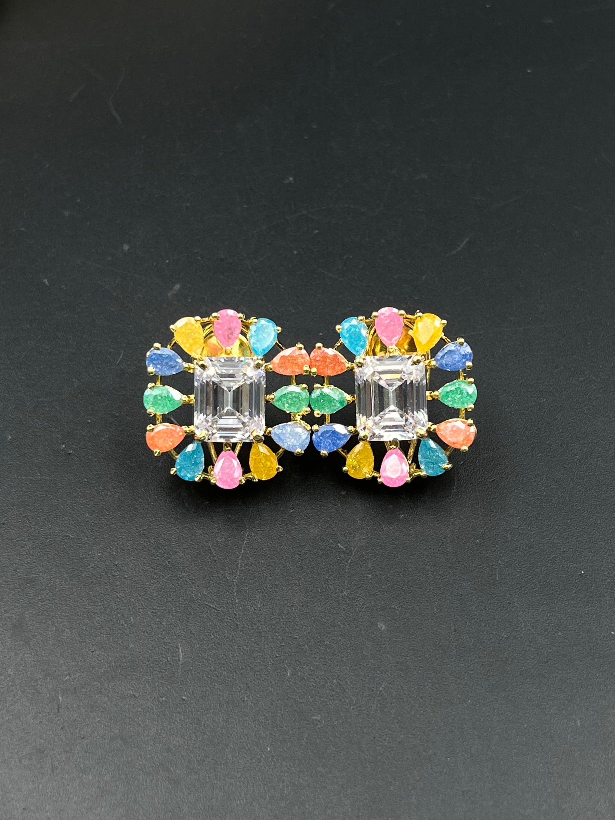 DIKSHU EARRING
