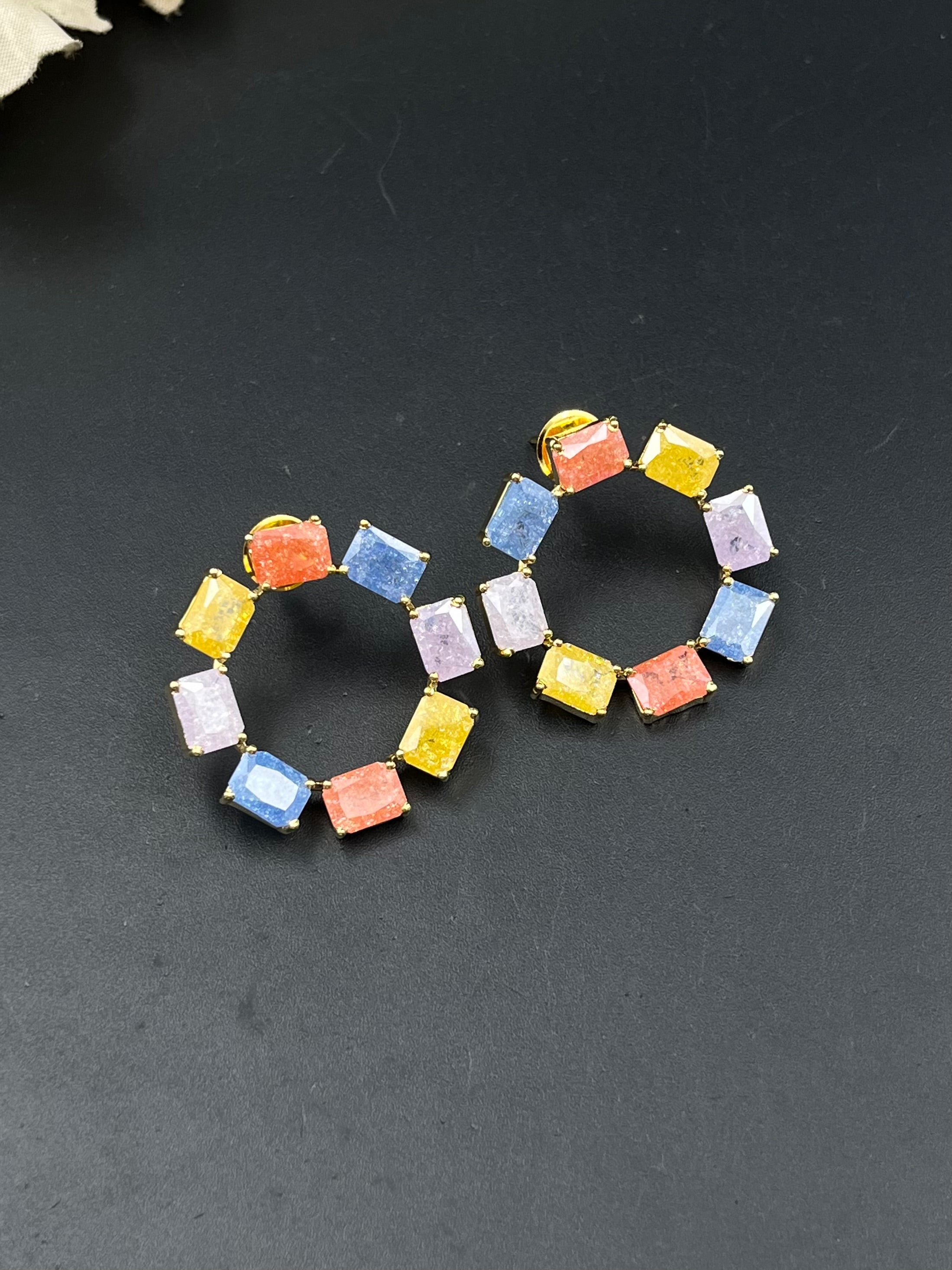 TASU EARRING