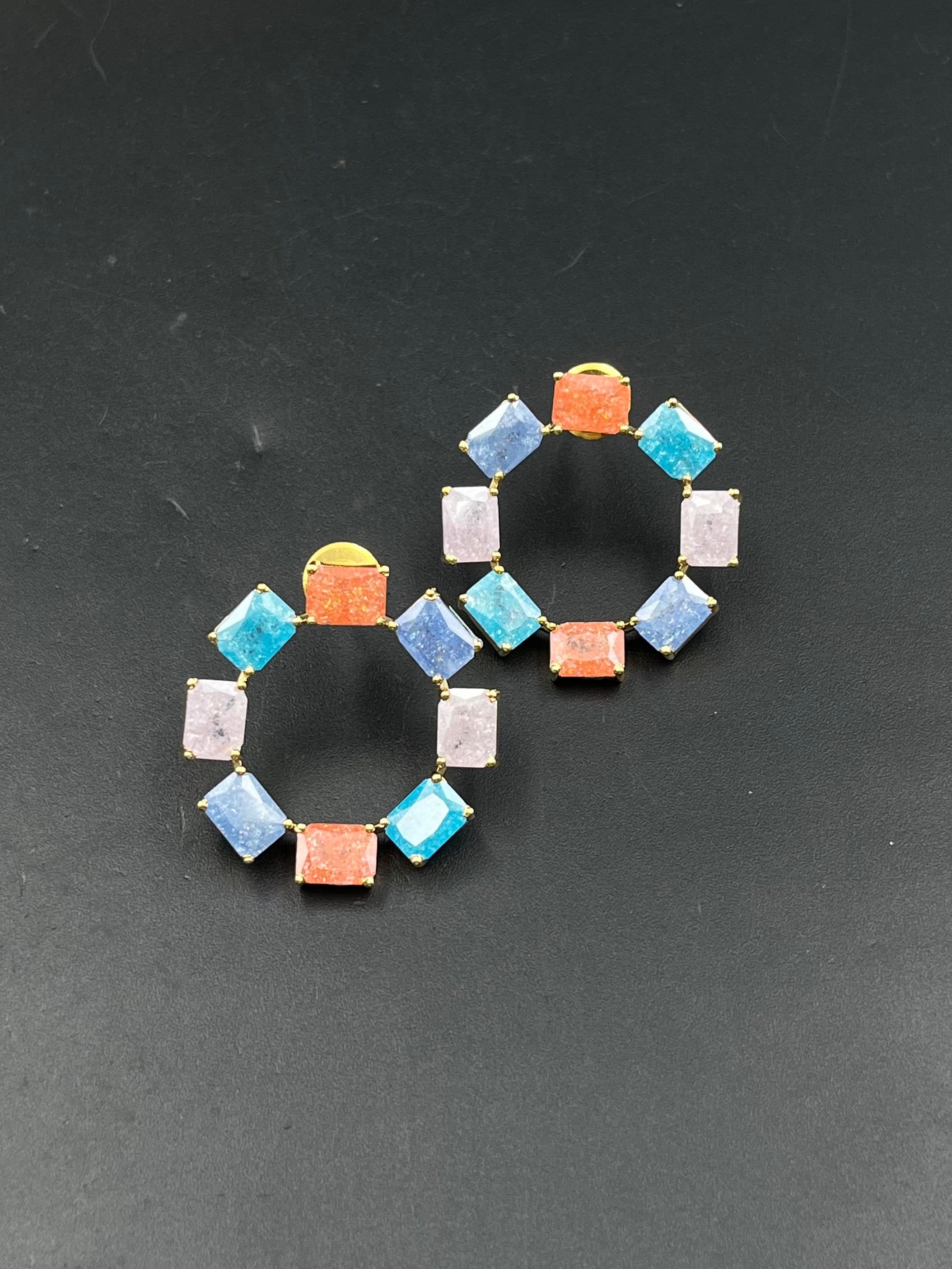 TASU EARRING
