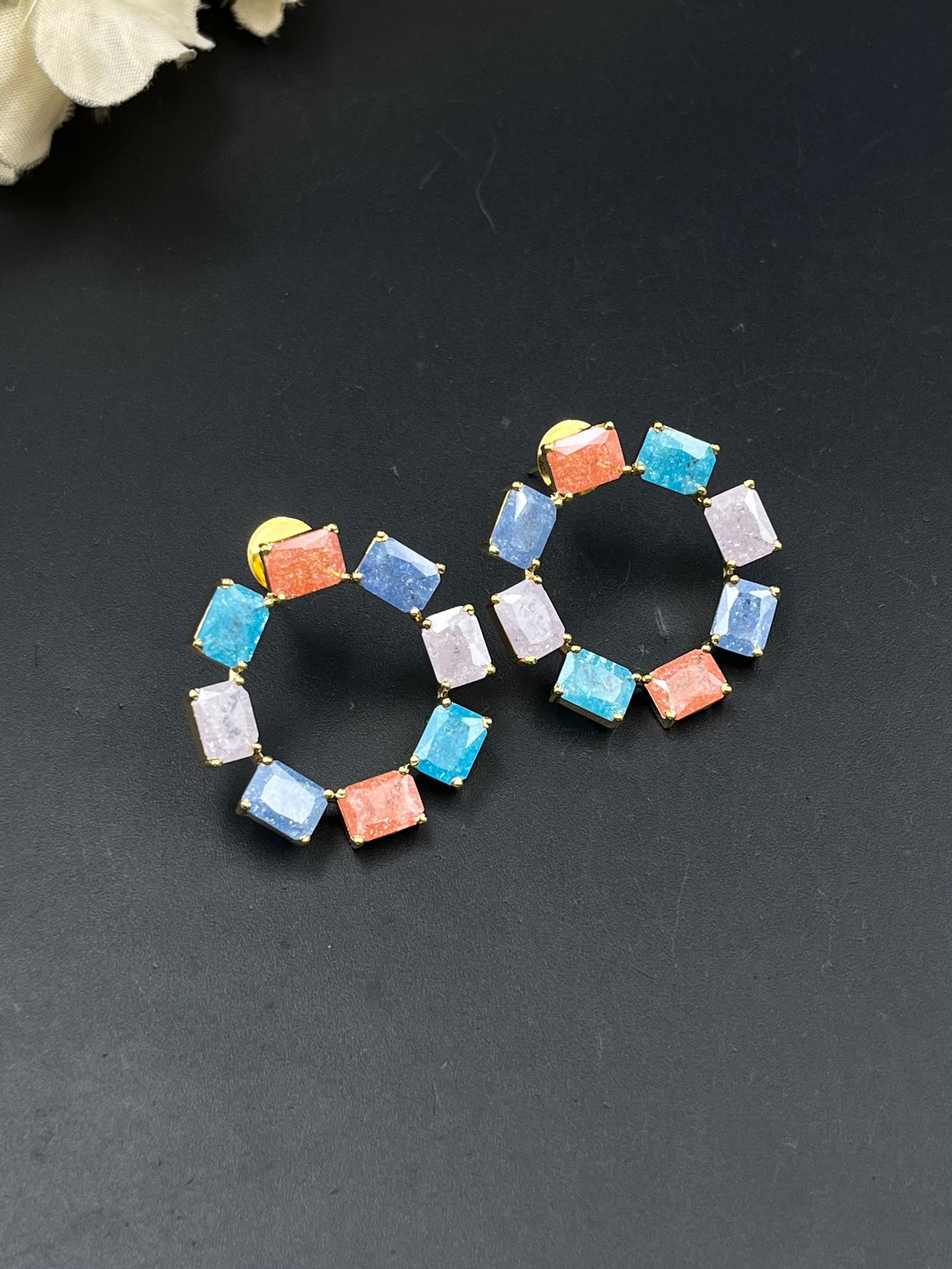 TASU EARRING