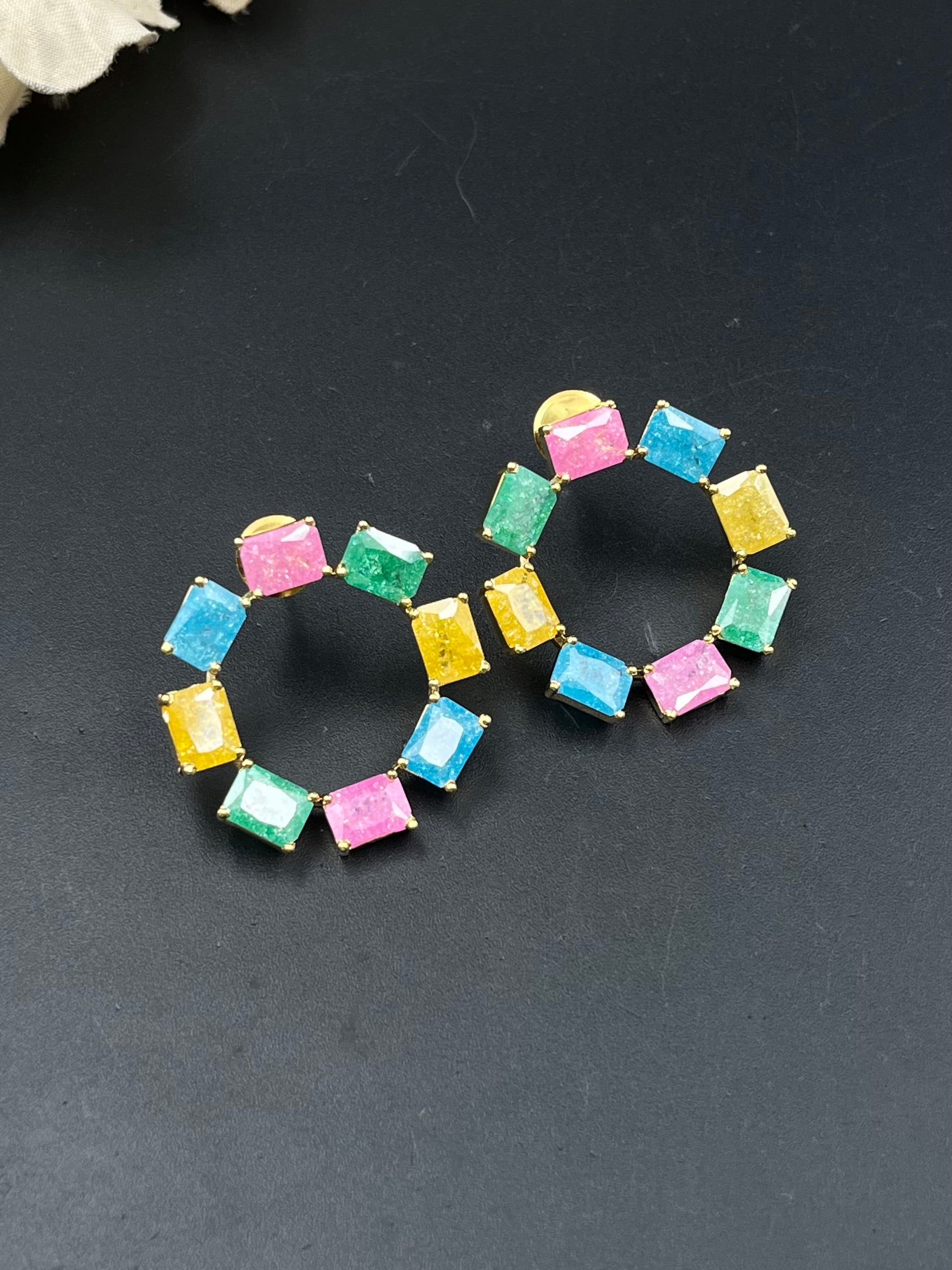 TASU EARRING